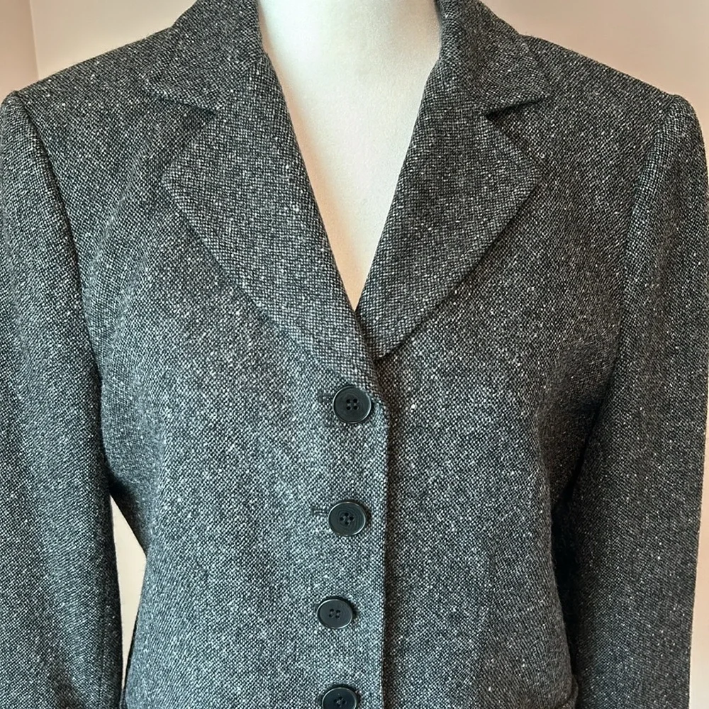 Theory Dark Gray Wool Tweed Button Front Blazer Jacket Lined Size 10 - Picture 4 of 10